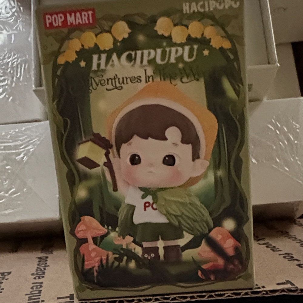 Pop Mart Hacipupu Adventure Figure